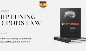 Okładka książki "Chiptuning od podstaw" z dźwignią zmiany biegów i logo akademii.