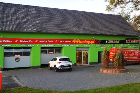 Ile kosztuje chip tuning w 44tuning? Poznaj czynniki i uniknij pułapek