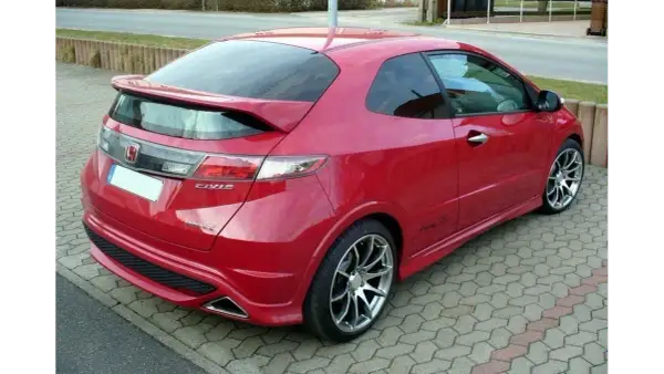 Spoiler do Civic VIII UFO: Jak wybrać i zamontować bez wpadki?